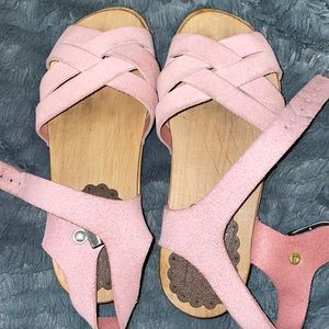 Hanna Andersson Pink Suede Swedish Sandal Clogs